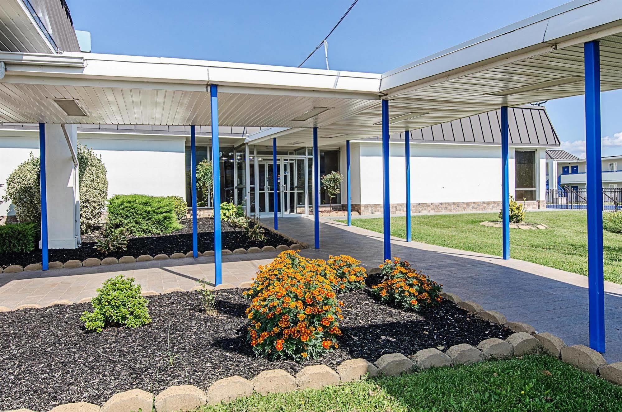 Motel 6-Staunton, Va Εξωτερικό φωτογραφία