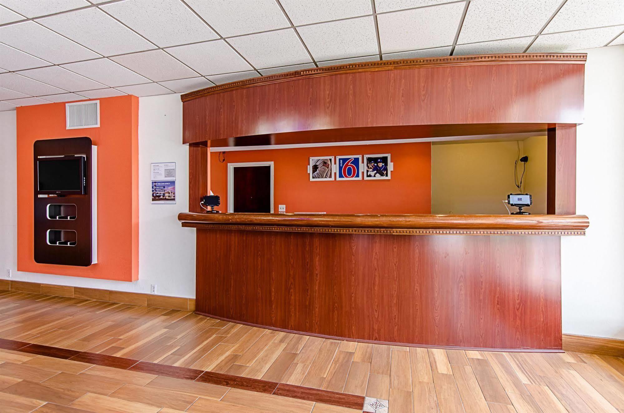 Motel 6-Staunton, Va Εξωτερικό φωτογραφία