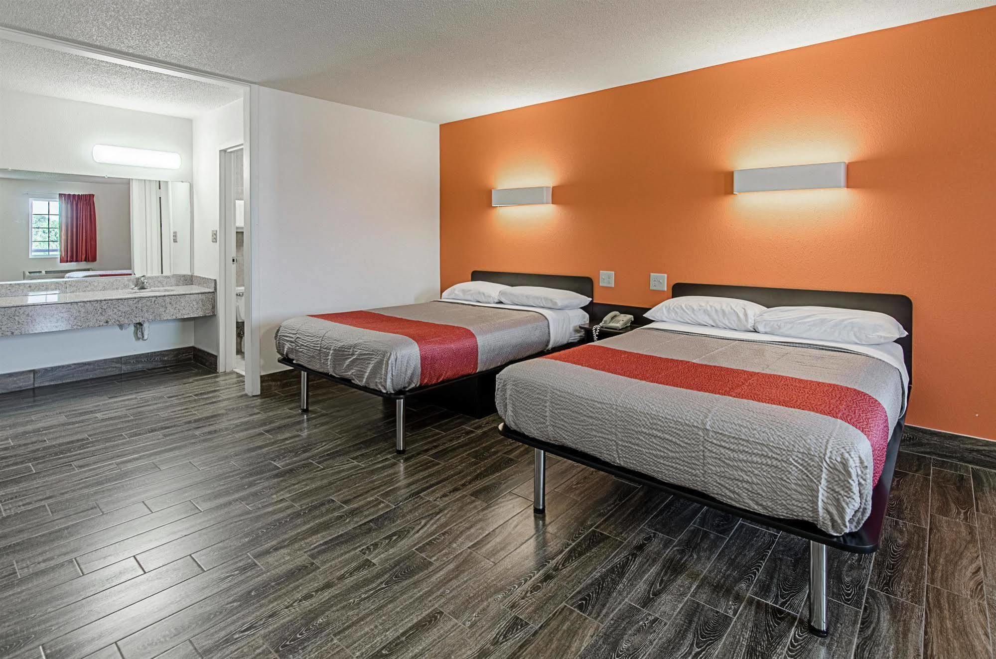 Motel 6-Staunton, Va Εξωτερικό φωτογραφία