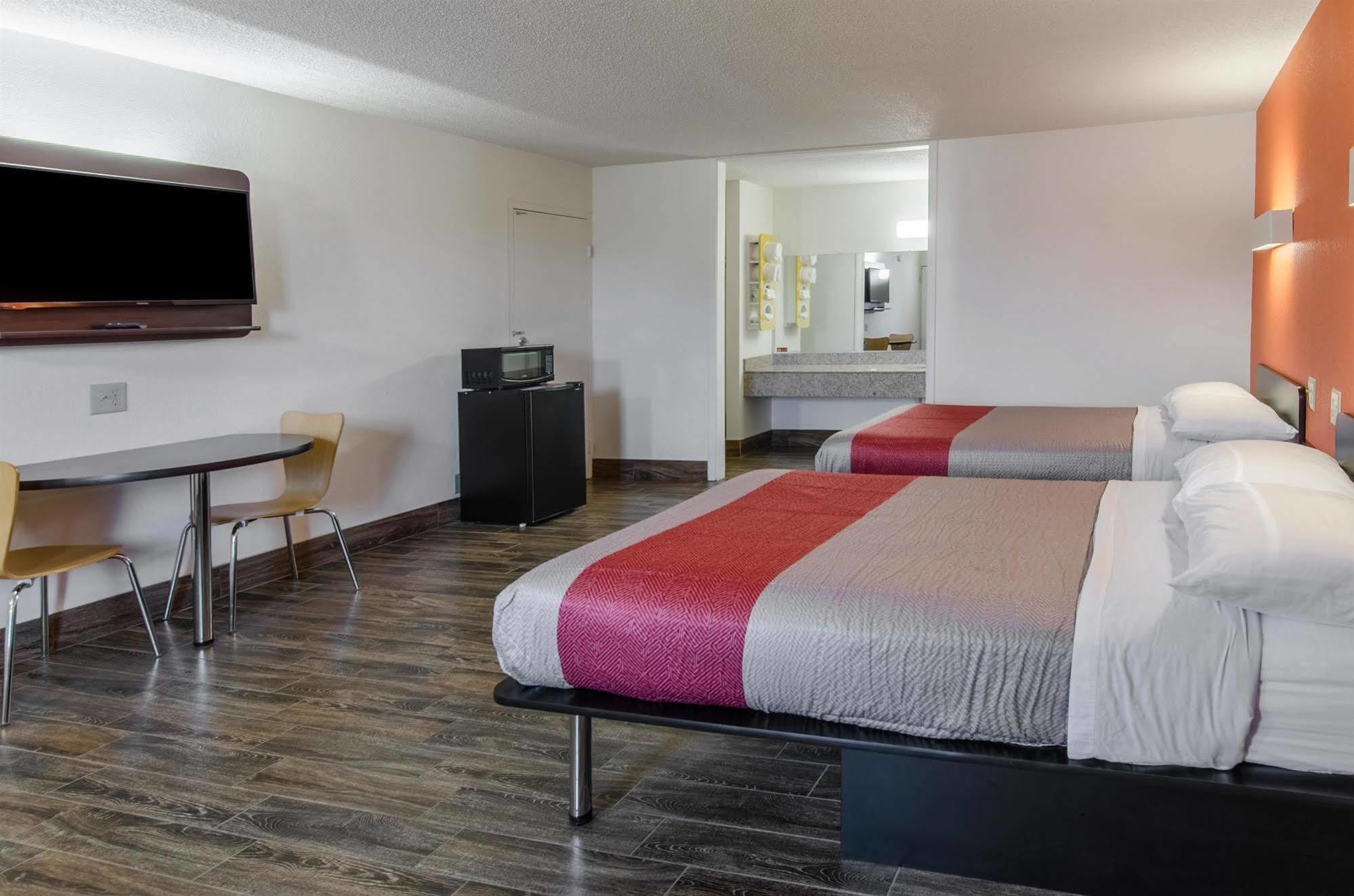 Motel 6-Staunton, Va Εξωτερικό φωτογραφία