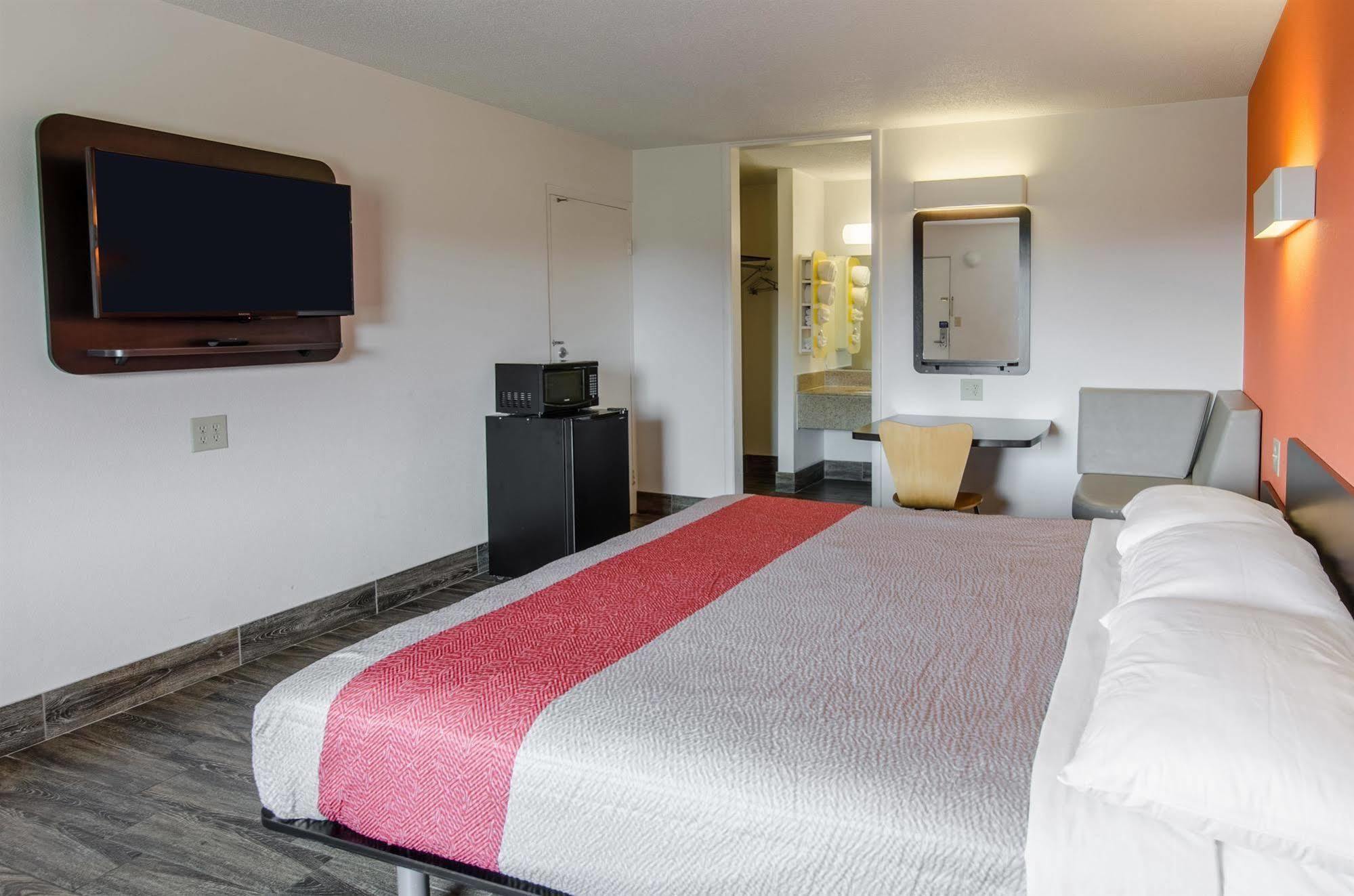 Motel 6-Staunton, Va Εξωτερικό φωτογραφία