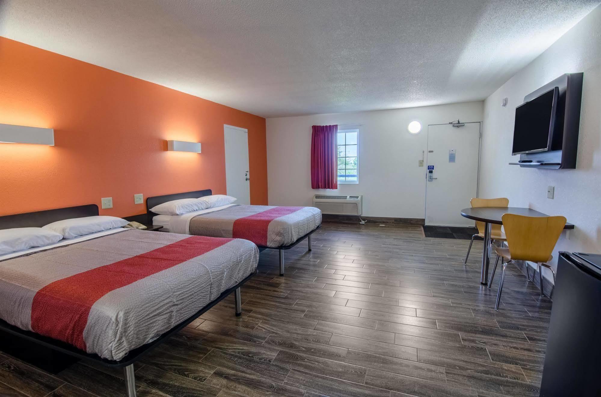 Motel 6-Staunton, Va Εξωτερικό φωτογραφία