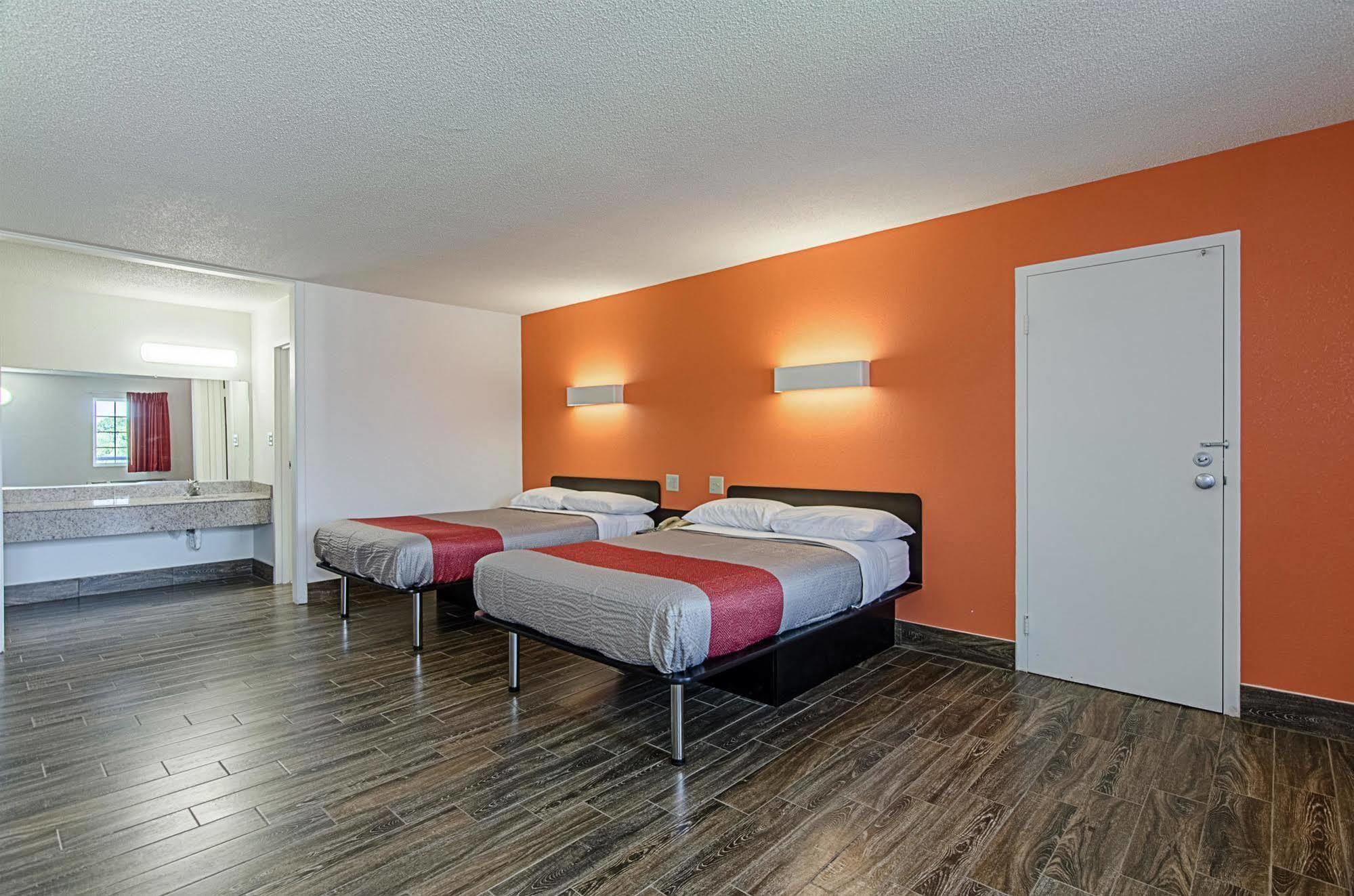 Motel 6-Staunton, Va Εξωτερικό φωτογραφία